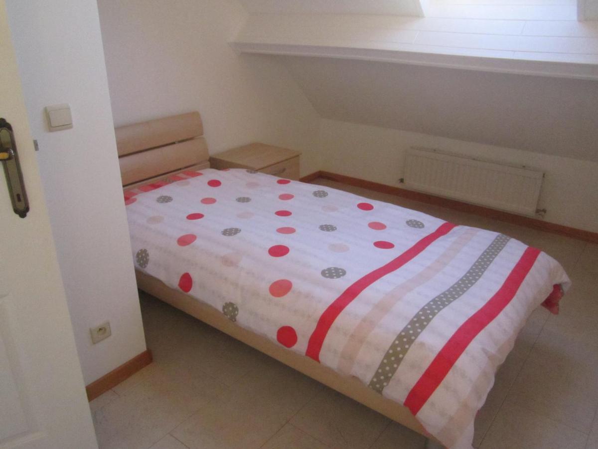 Vakantiewoning Upstairzzz Kortessem Eksteriør billede